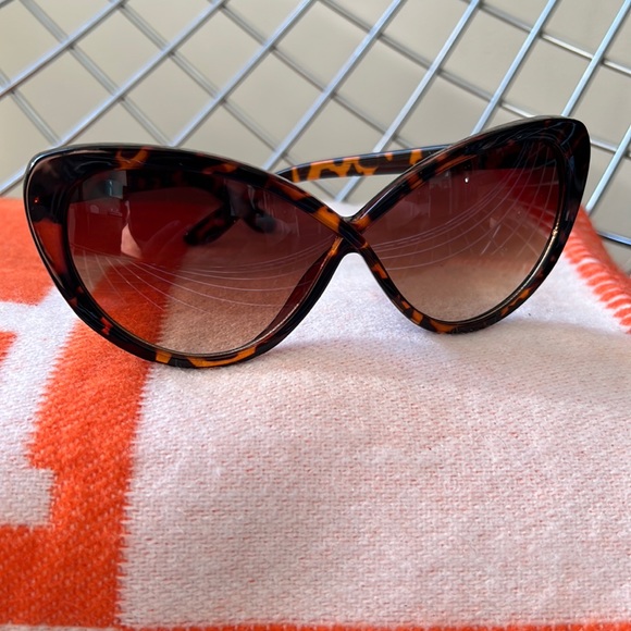 Tortoiseshell Sadie Atelier Sunglasses New - Picture 1 of 5